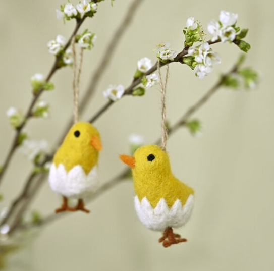 Osterküken aus Filz Dekoration Ostern Waldkindergarten